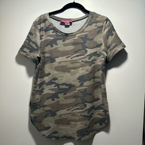 Camo short sleeve t-shirt